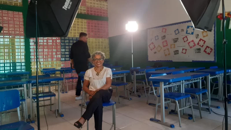 Professoras parnaibanas selecionadas por revista nacional para mostrar seus trabalhos.