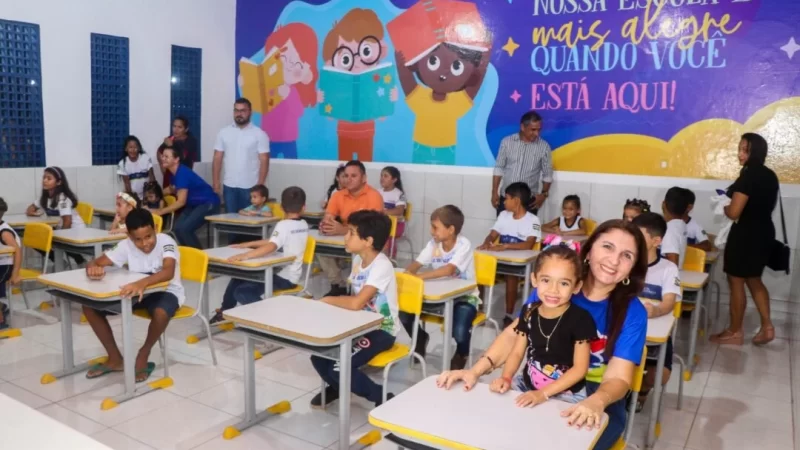 SINTE convoca professores para decidir sobre piso salarial nacional e greve geral.