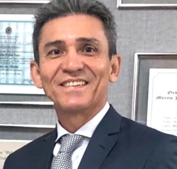 ACADEMIA PARNAIBANA DE LETRAS ACLAMA DESEMBARGADOR ARNALDO BOSON PAES COMO SÓCIO CORRESPONDENTE