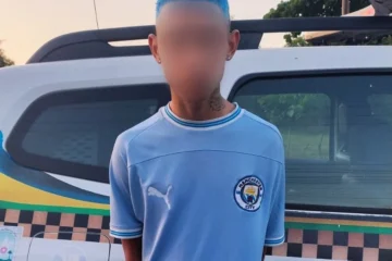 Polícia Militar durante prisão de jovem com mandado em aberto na região da Pedra do Sal, em Parnaíba