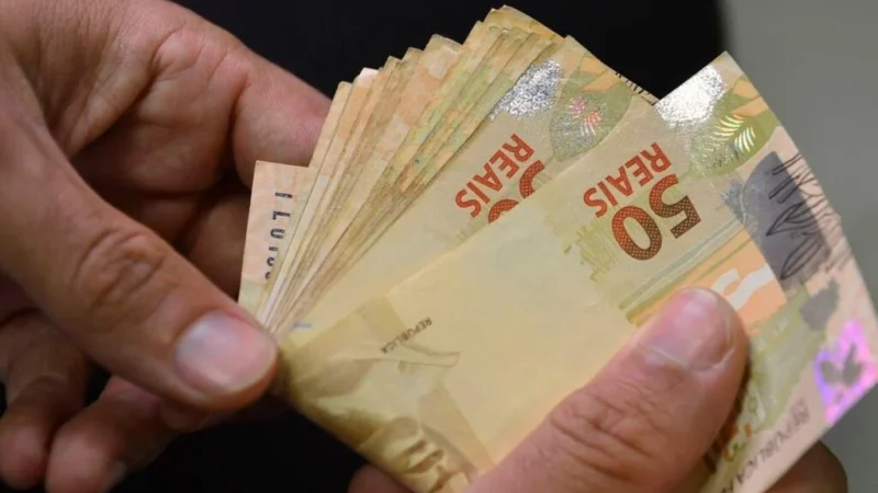 Mulher é indiciada por desviar benefícios e contratar empréstimos em nome de idosos no Sul do Piauí